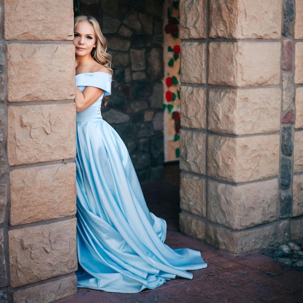 Cinderella Dress ✨ - Picture 2 of 6